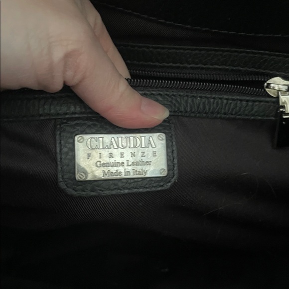 Claudia Firenze embossed leather Italian tote bag crossbody - Picture 5 of 7